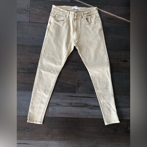 Zara men’s beige jean size 34